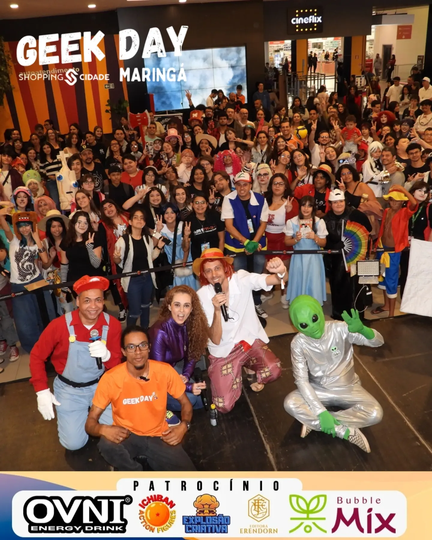 Público de diferentes idades reunido em edição da Geek Day